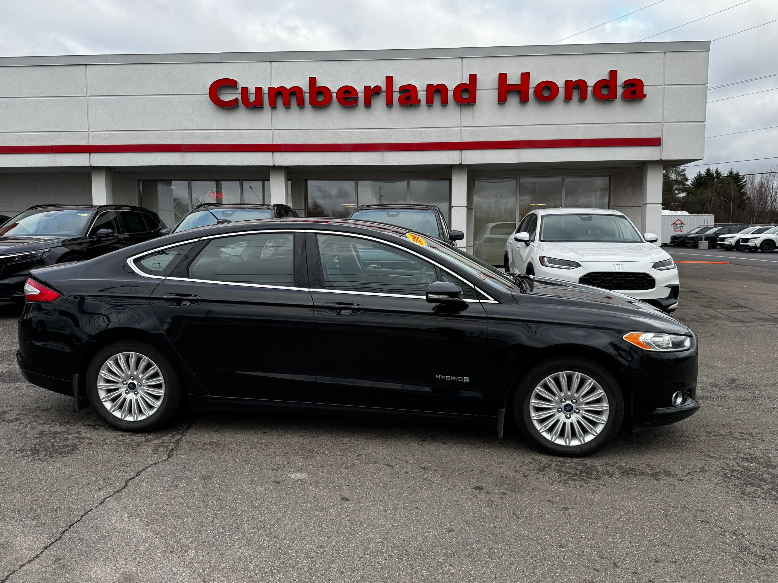 2016 Ford FUSION