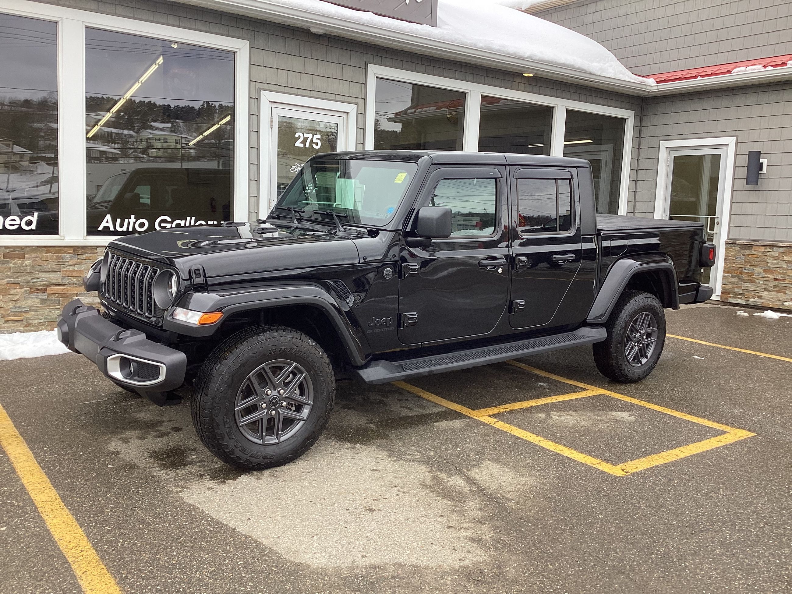 2025 Jeep GLADIATOR