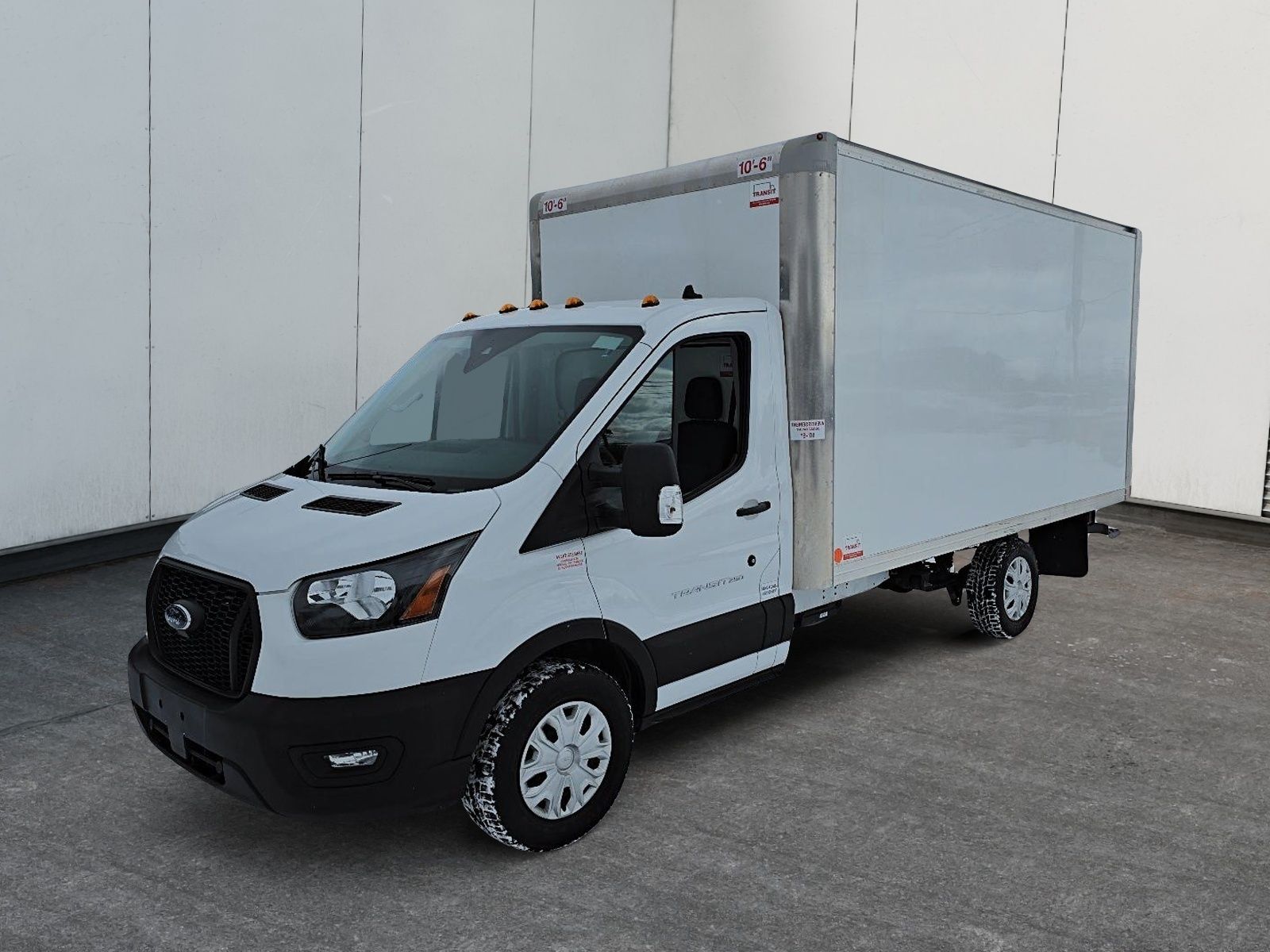 2024 Ford TRANSIT CUTAWAY