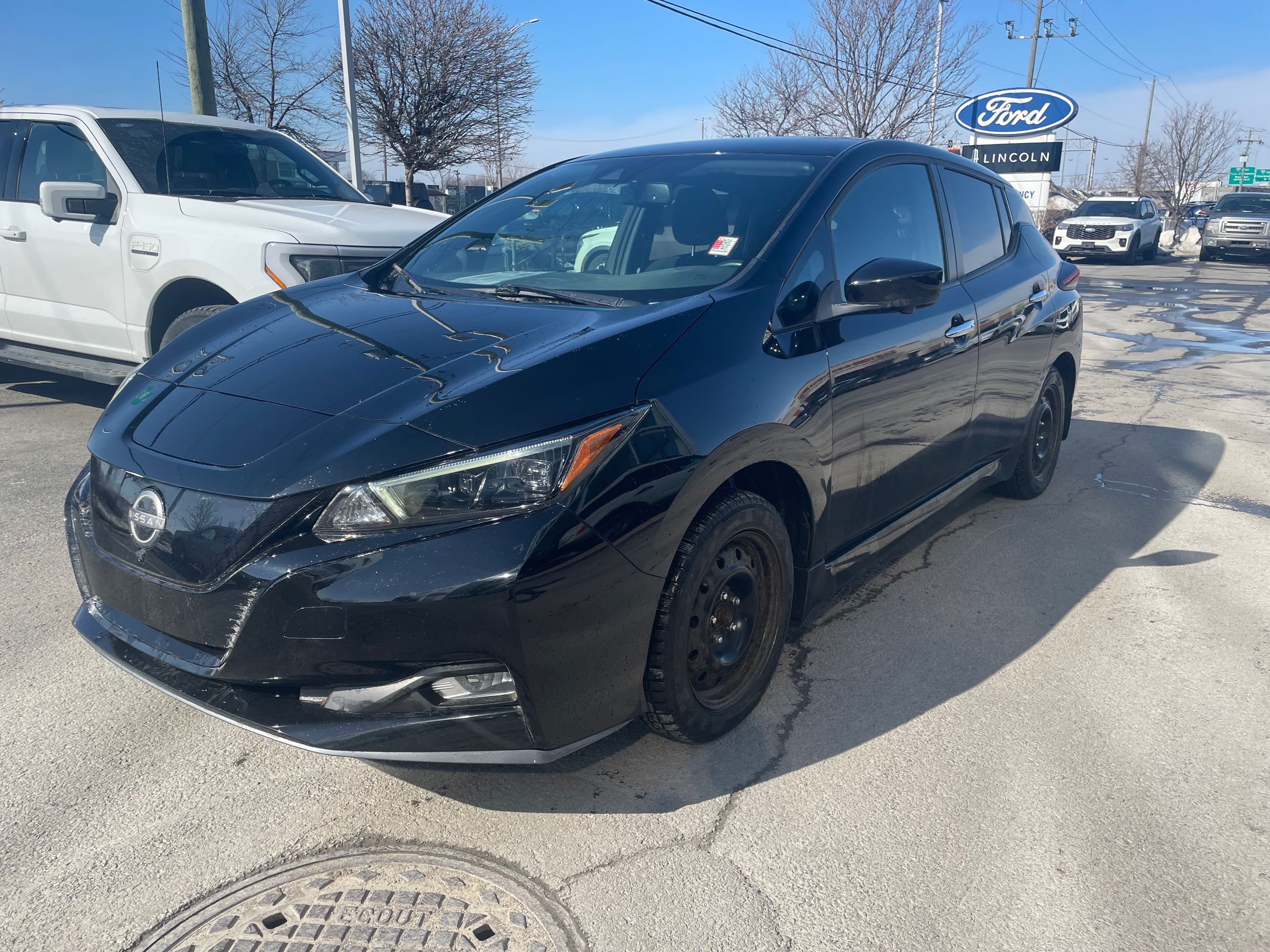 2023 Nissan LEAF