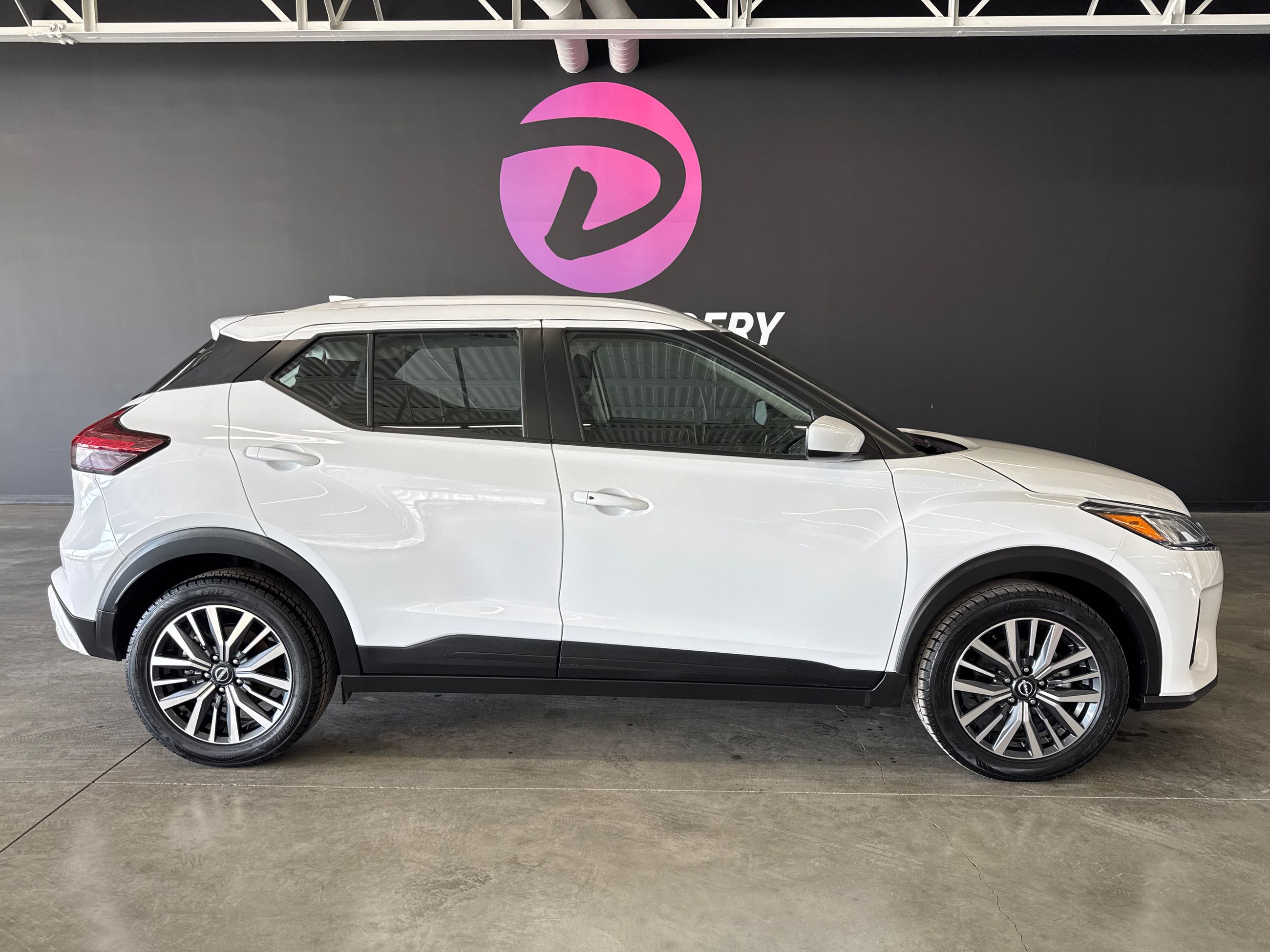 2025 Nissan Kicks Play SV - 1