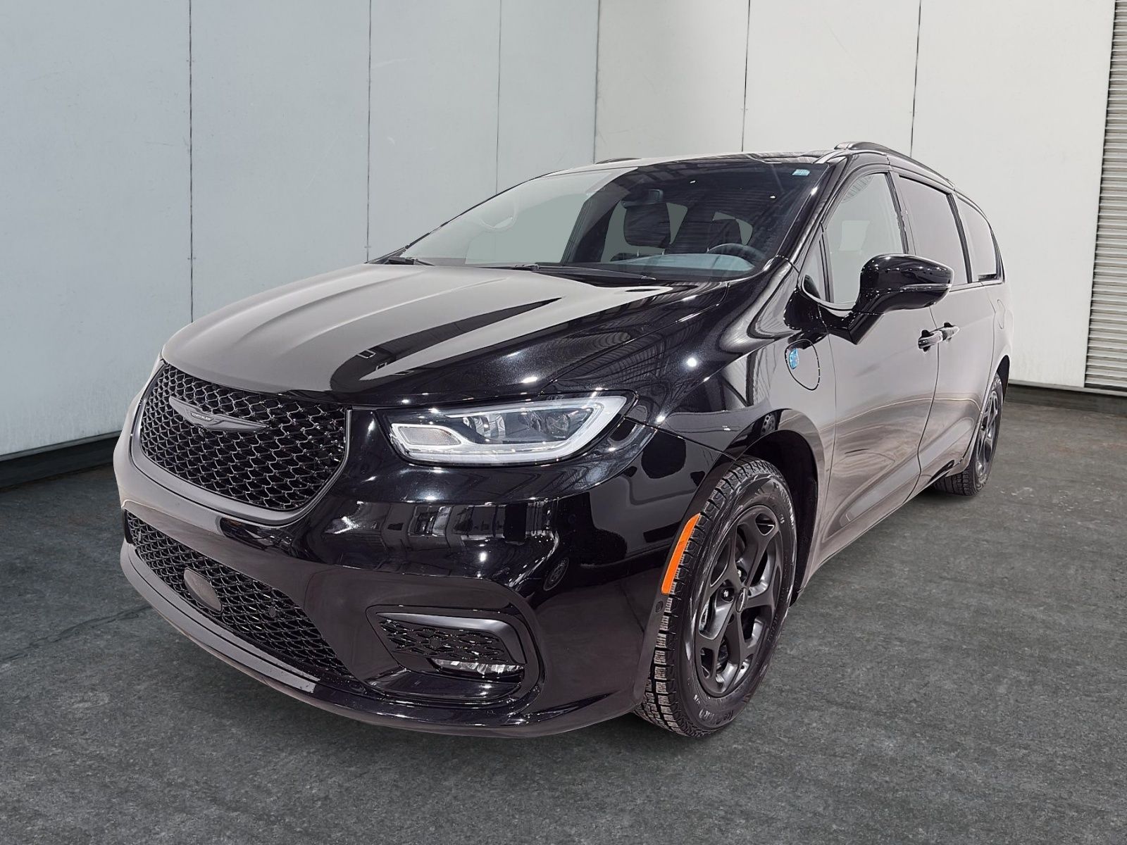 2024 Chrysler Pacifica Hybrid