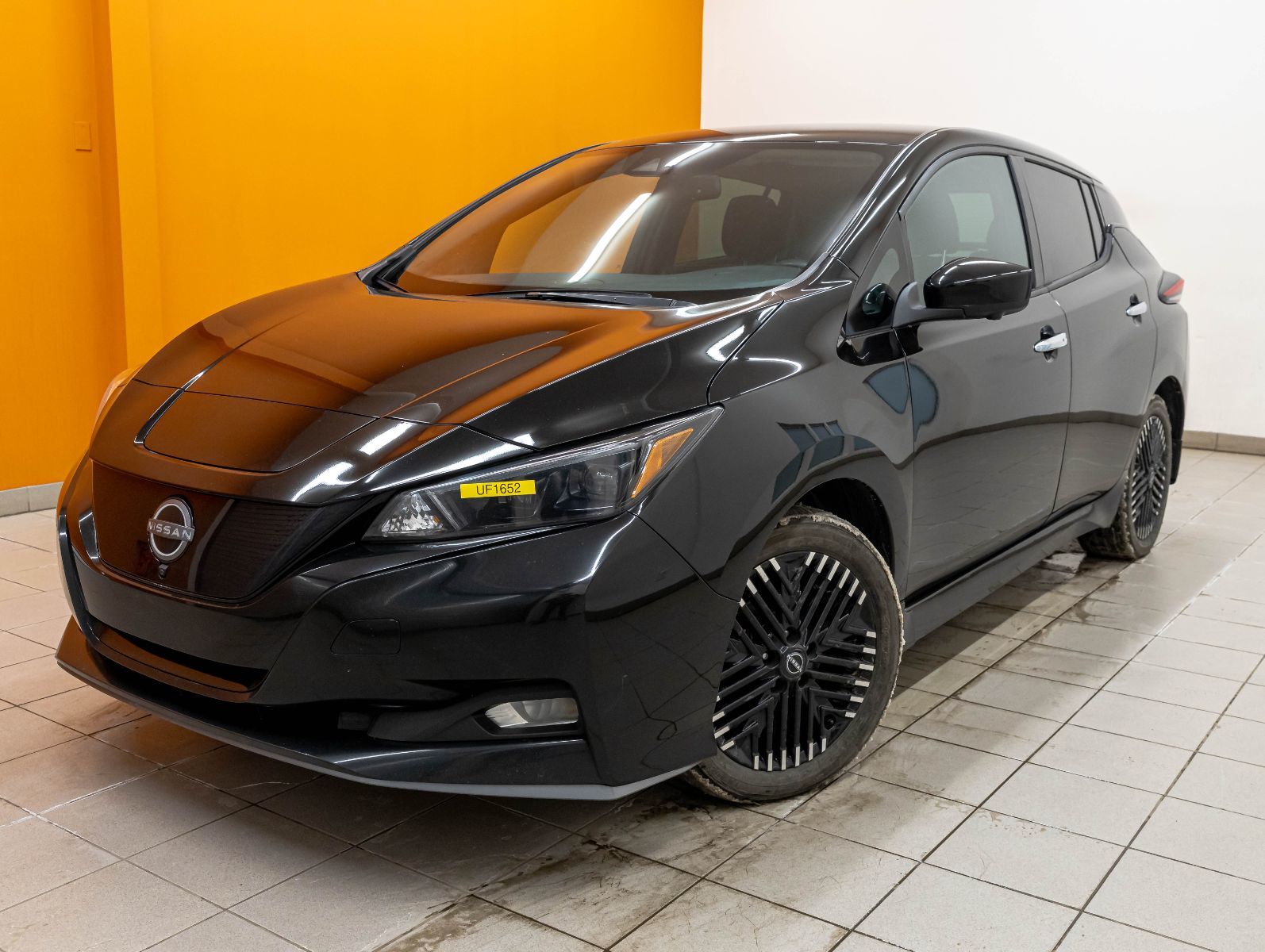 2023 Nissan LEAF