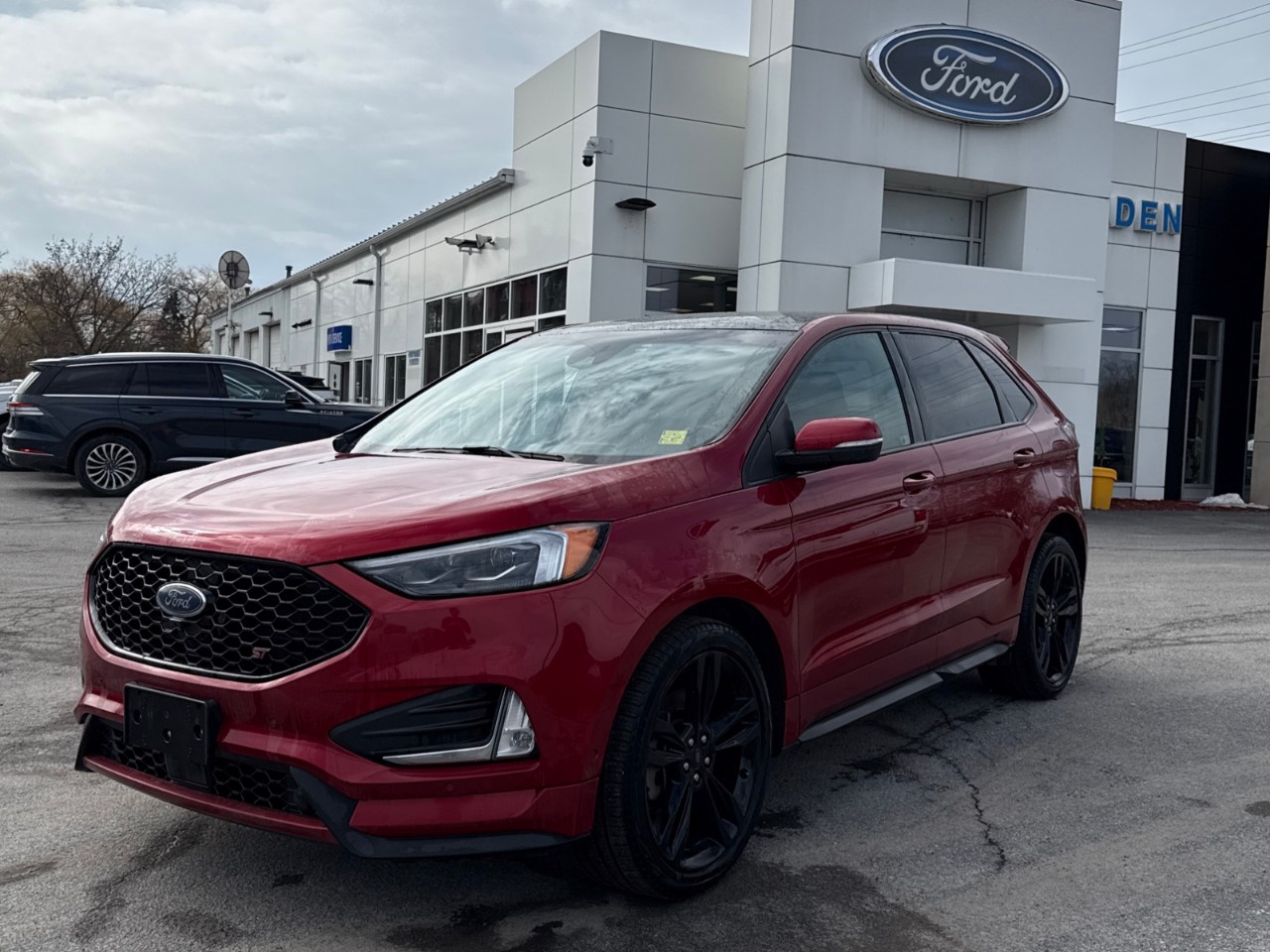 2022 Ford Edge