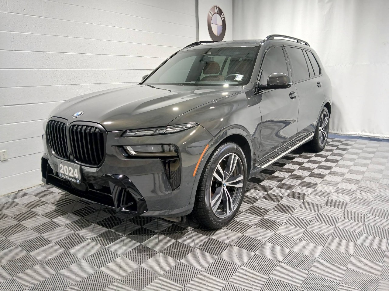 2024 BMW X7
