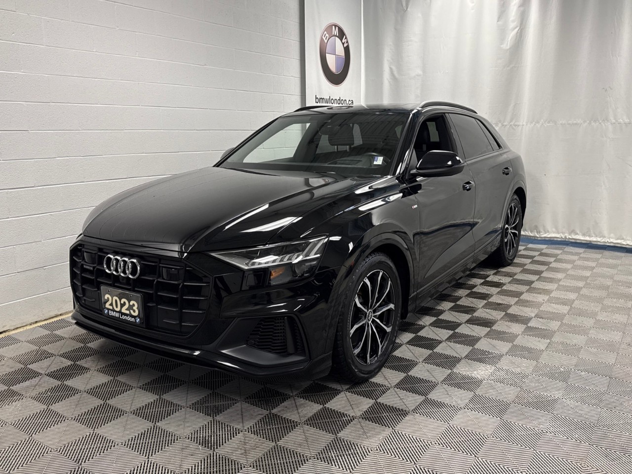 2023 Audi Q8