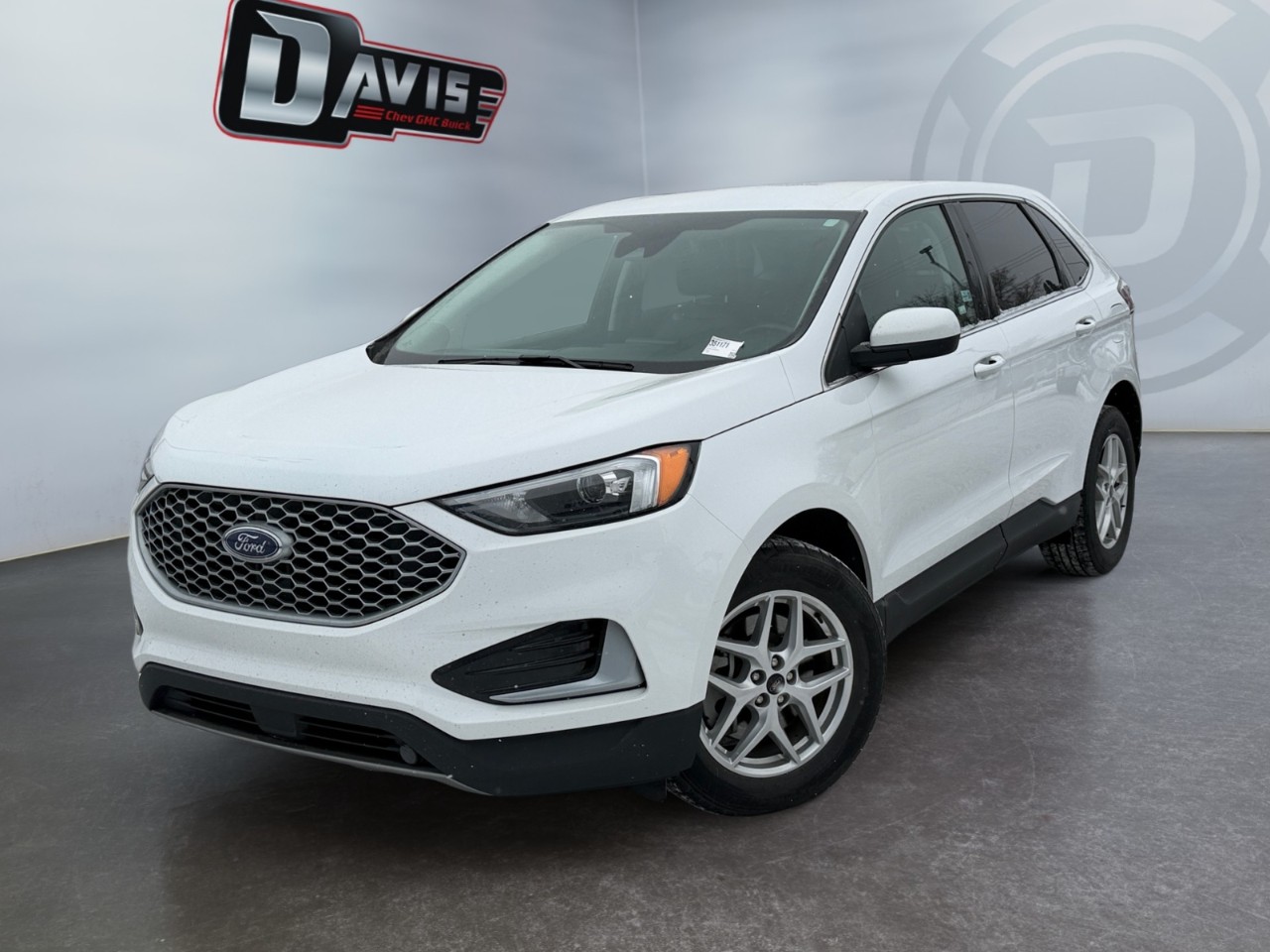 2023 Ford Edge