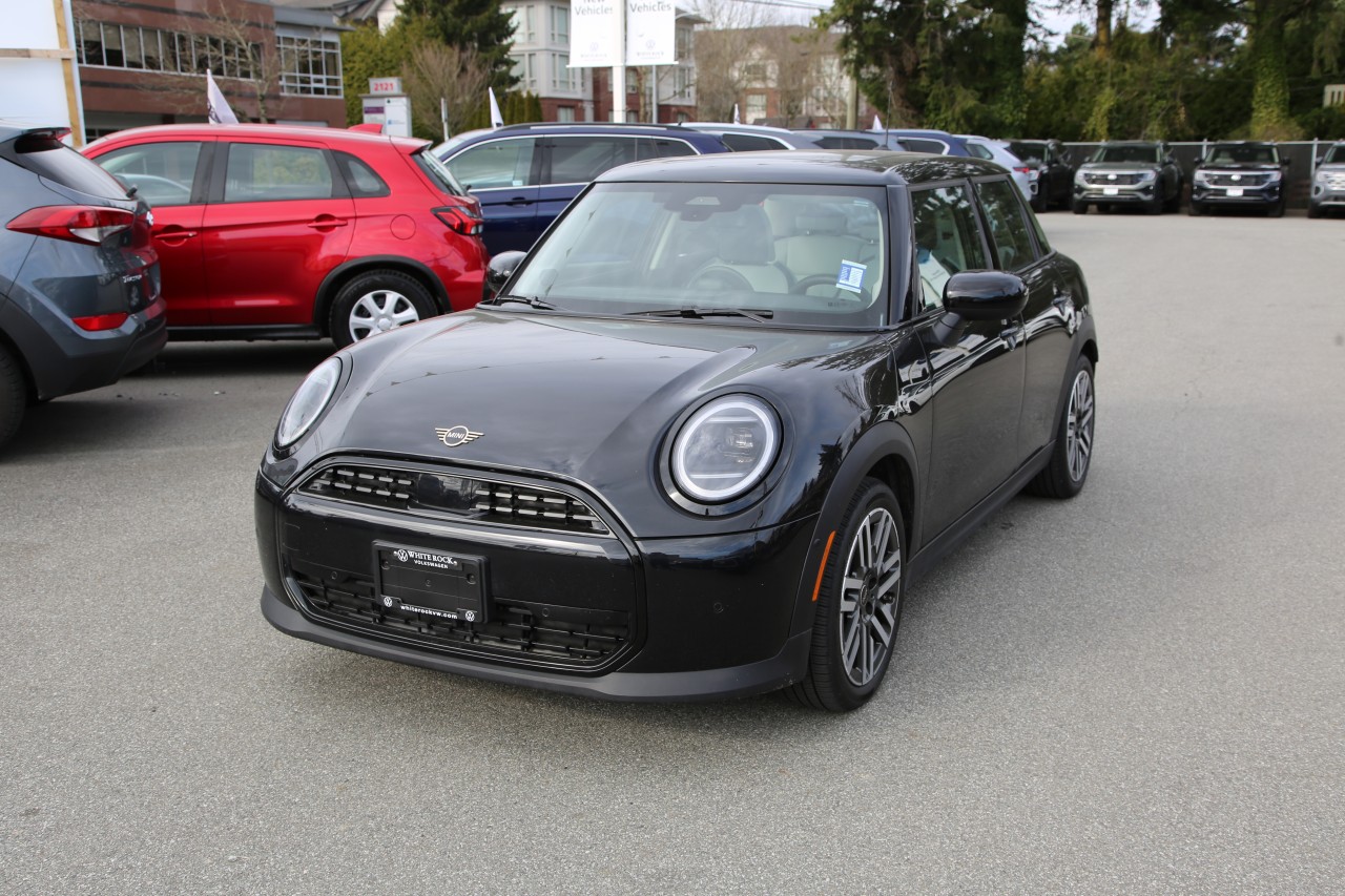 2025 MINI 5 Door