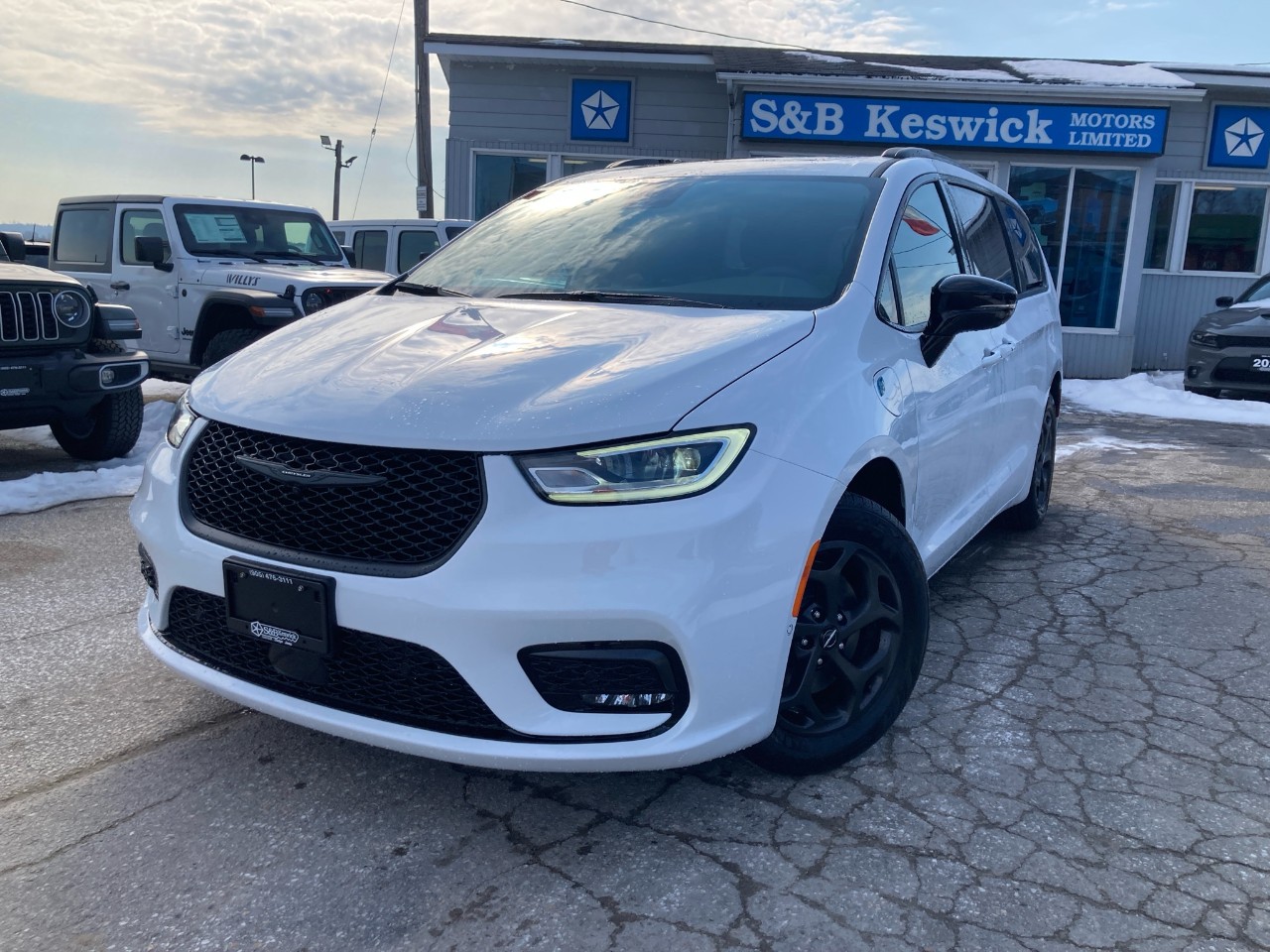 2024 Chrysler Pacifica Hybrid