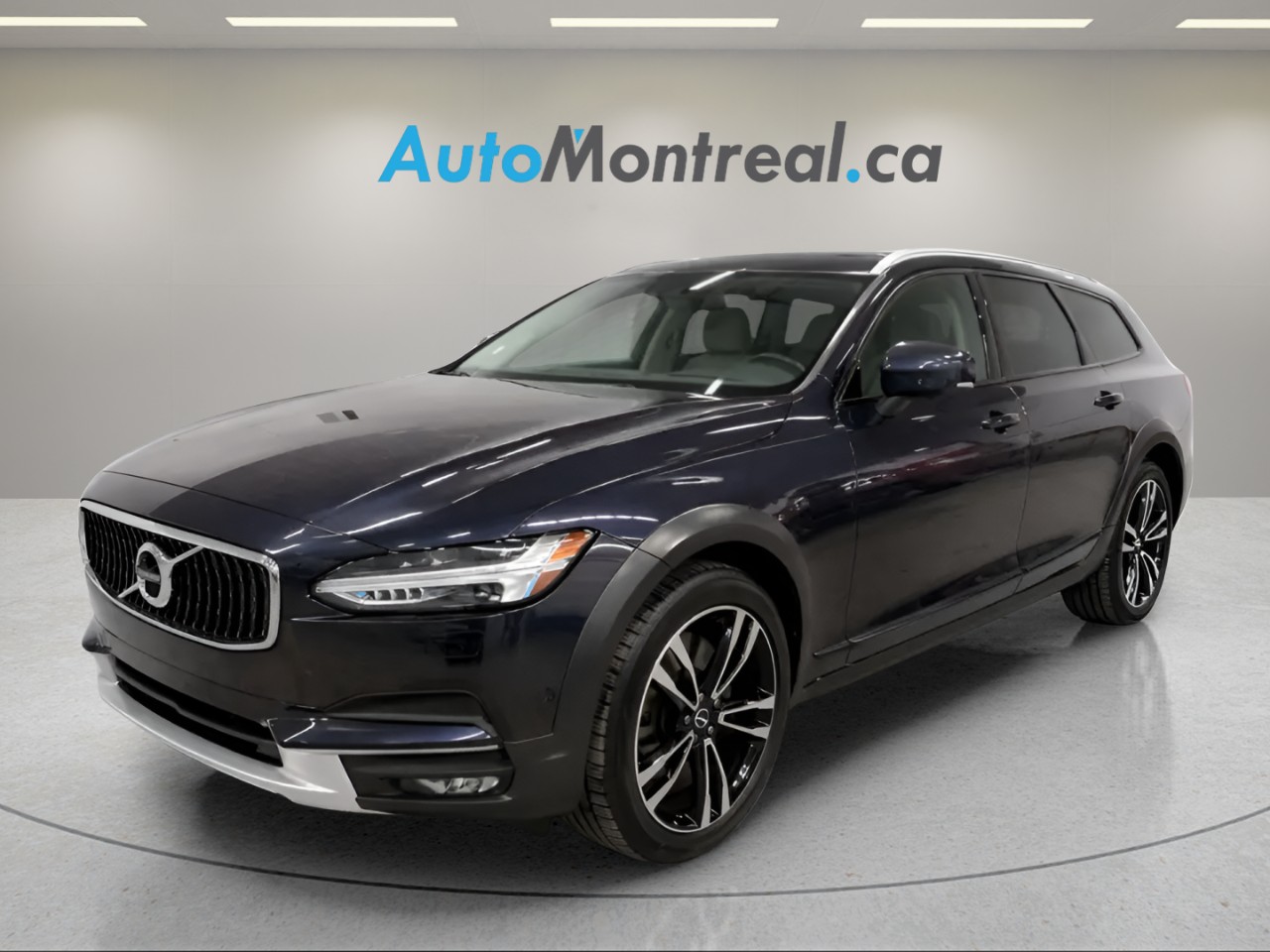 2017 Volvo V90 Cross Country