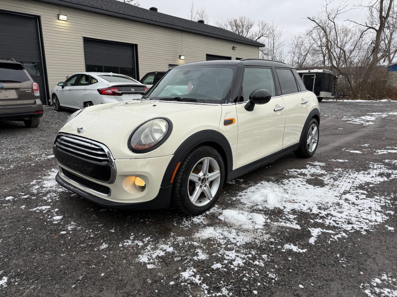 2015 MINI Cooper Hardtop 5 Door