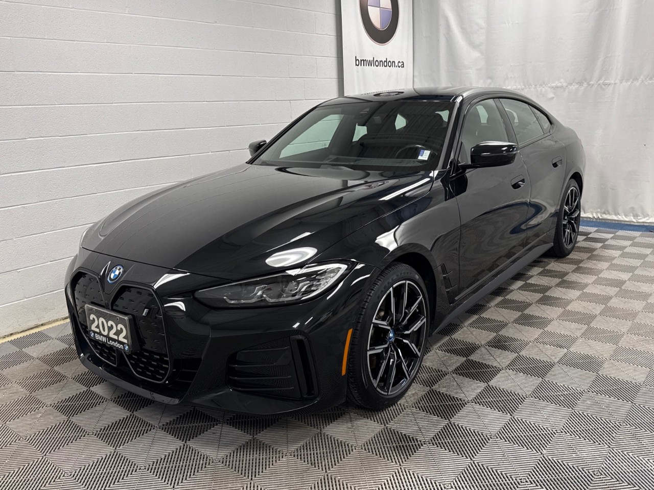 2022 BMW i4