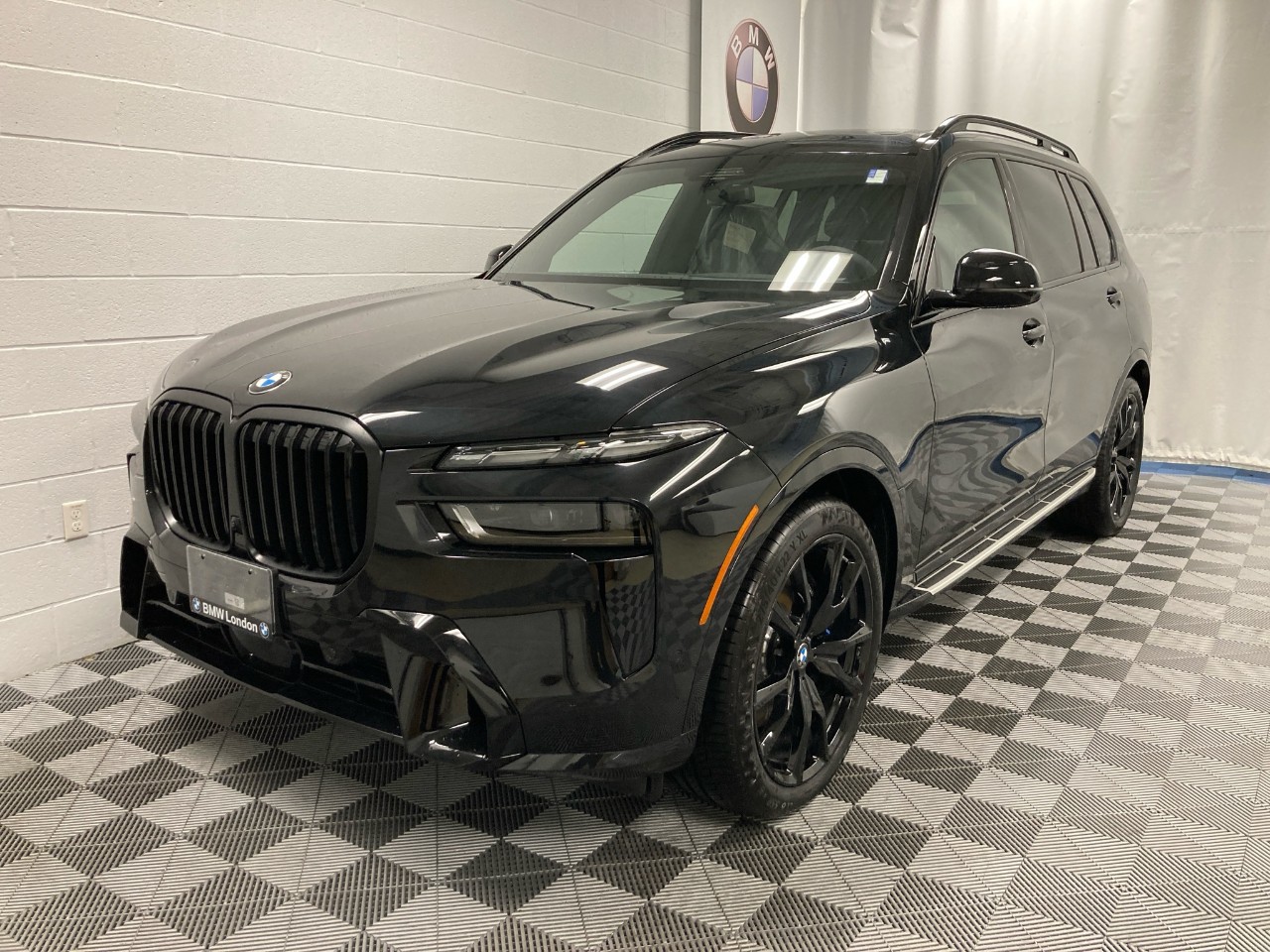 2025 BMW X7