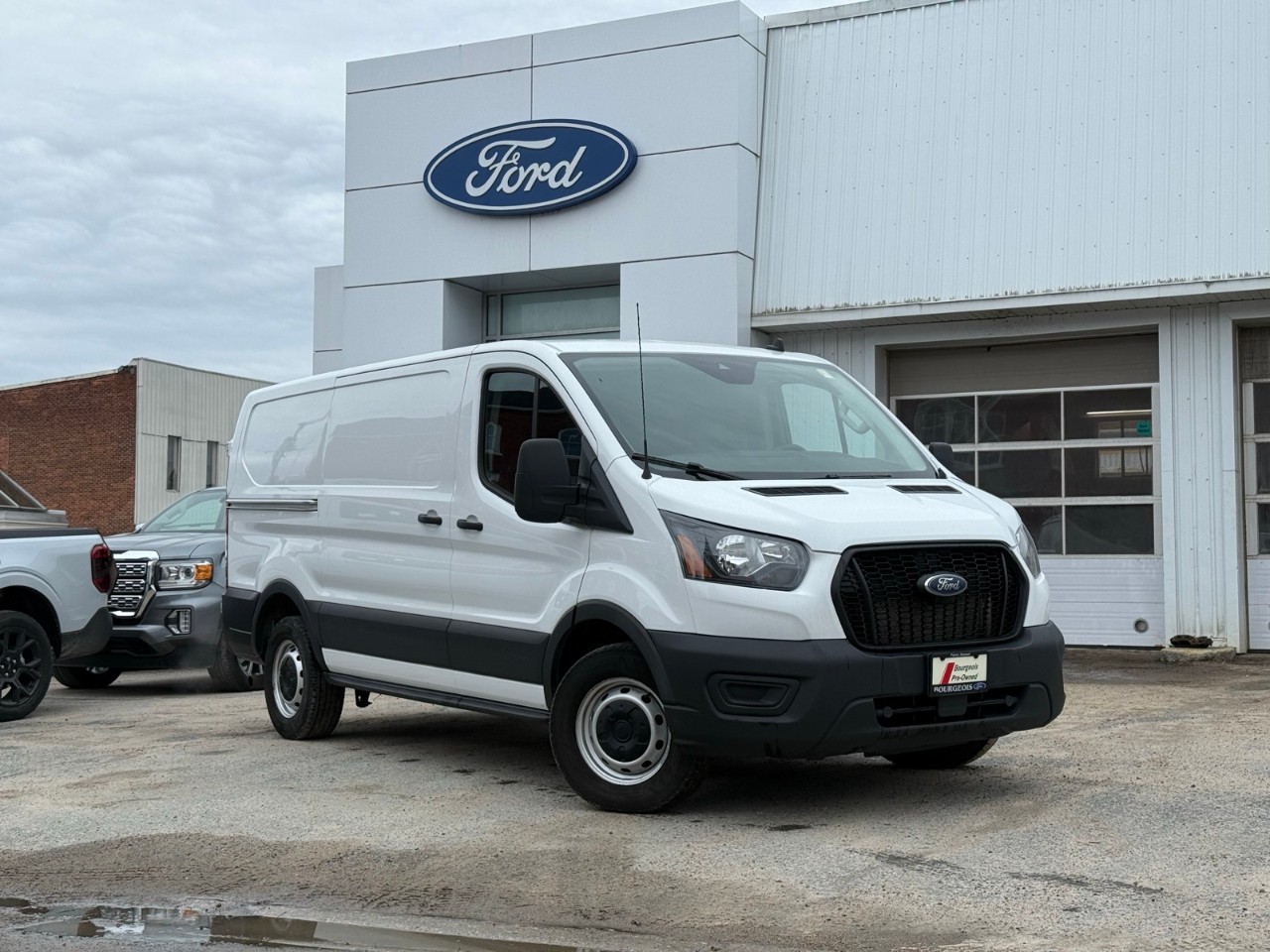 2023 Ford Transit Cargo Van