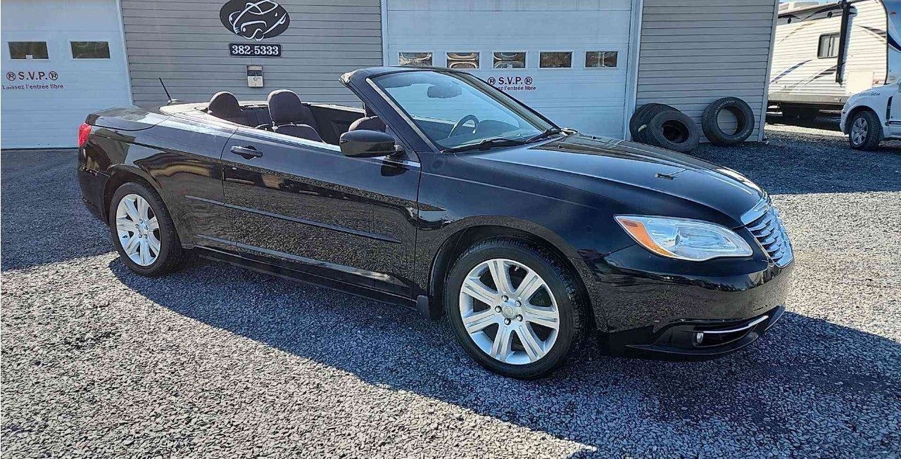 2012 Chrysler 200