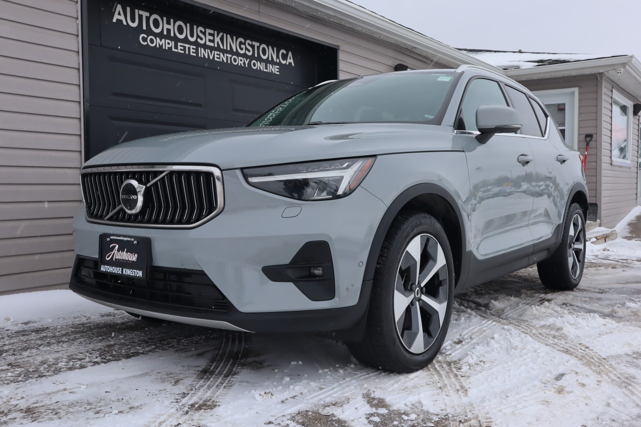 2024 Volvo XC40