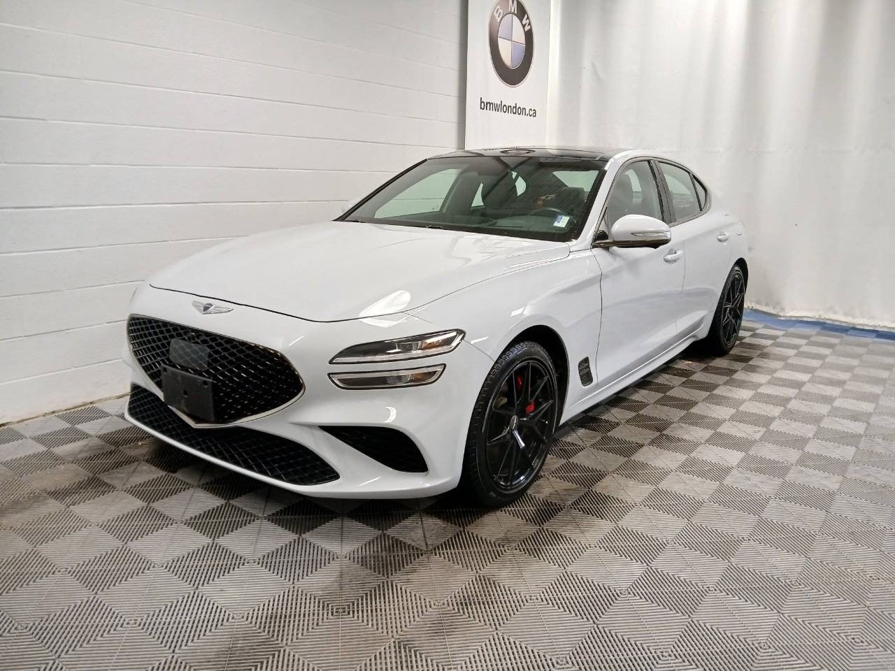 2022 Genesis G70