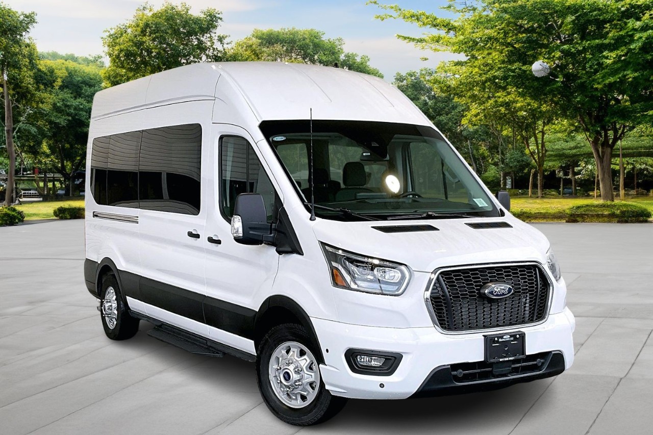 2025 Ford Transit Passenger Wagon