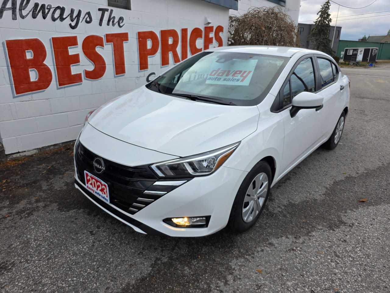 2023 Nissan Versa